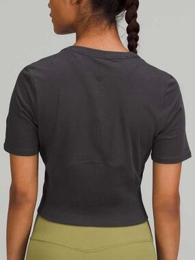 Lululemon Short Sleeve Athletic Crop Top